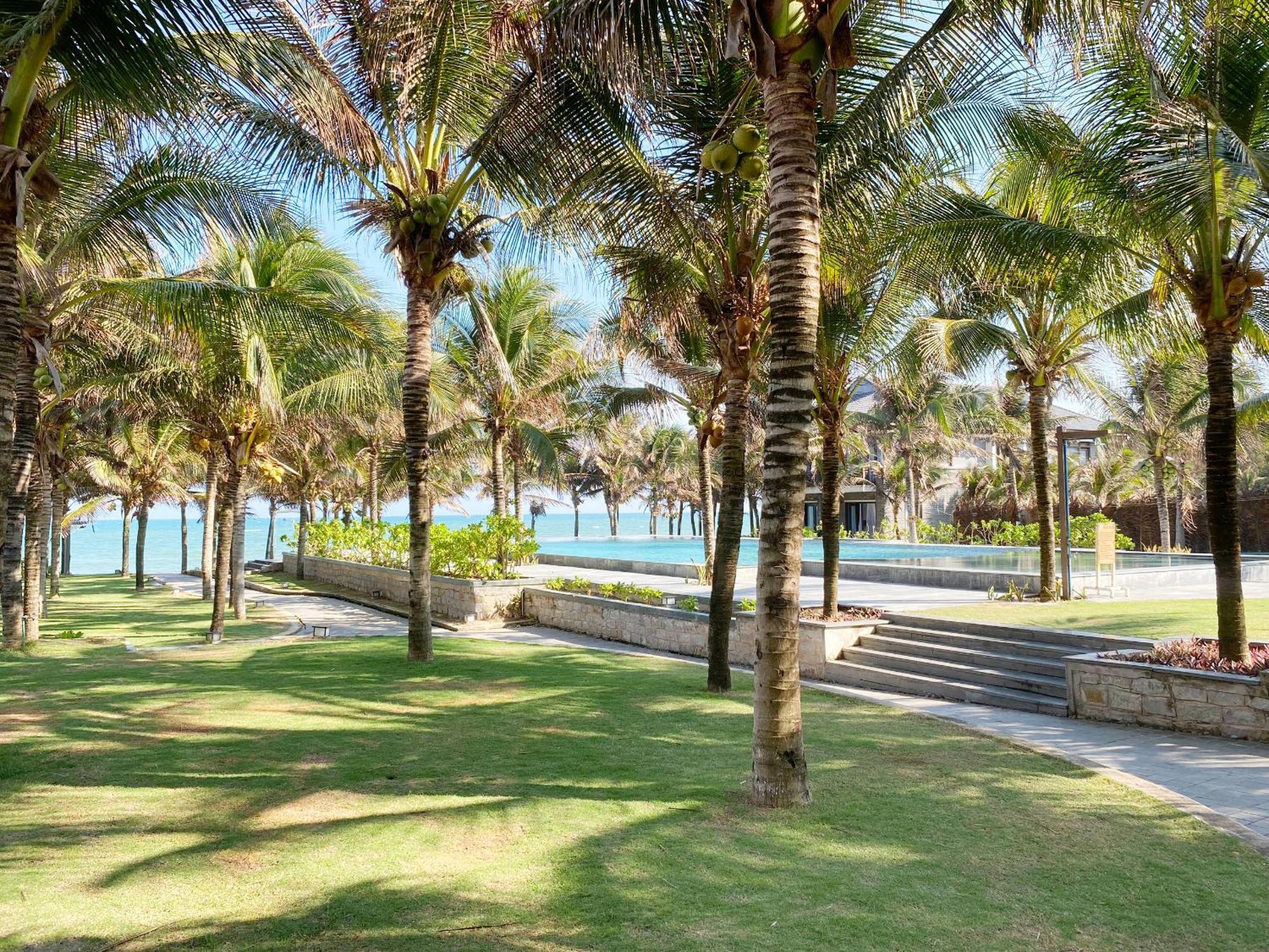สตาร์ไลท์ วิลลา บีช รีสอร์ต แอนด์ สปา Hotel ฟานเที้ยต ภายนอก รูปภาพ