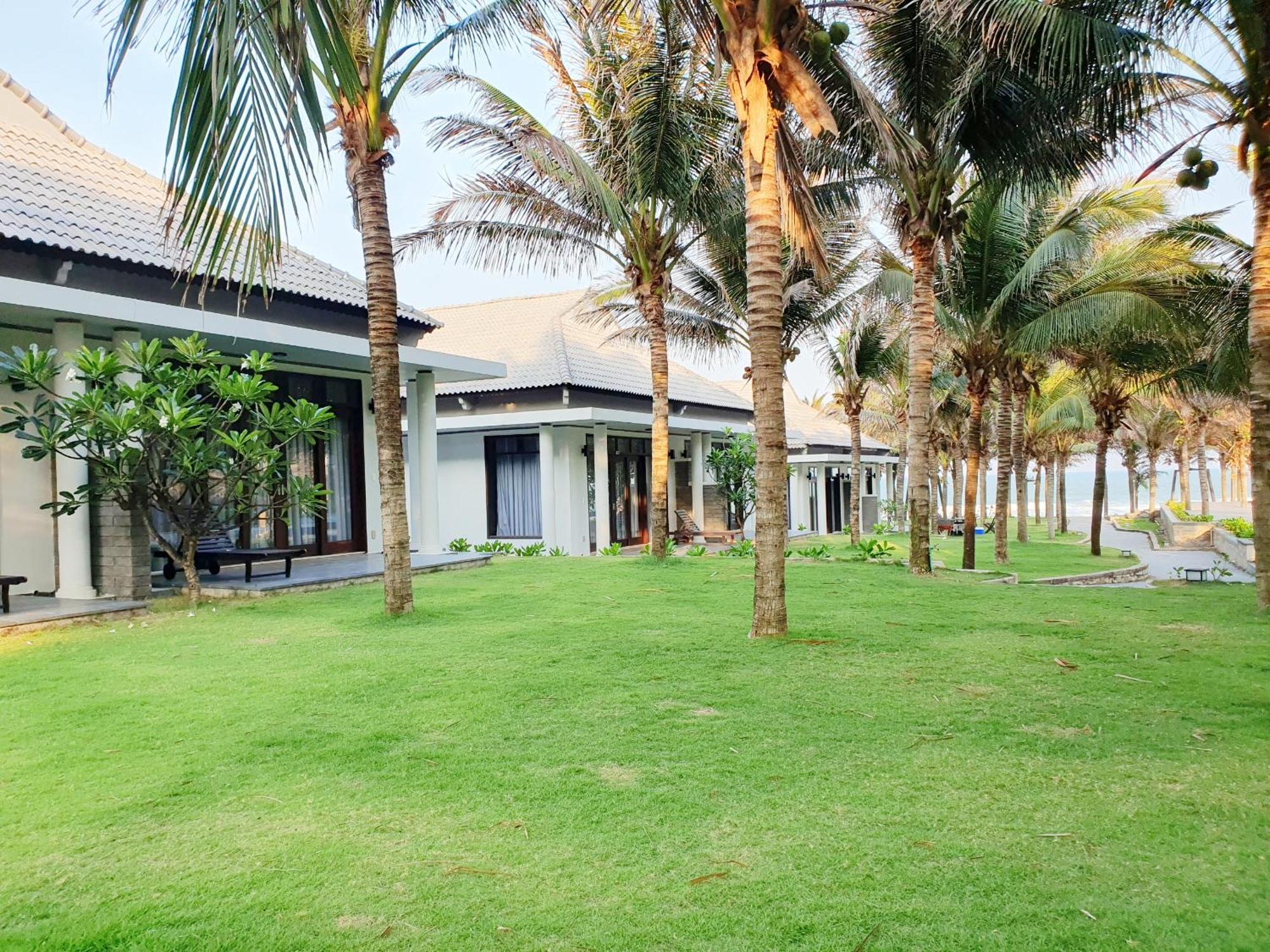 สตาร์ไลท์ วิลลา บีช รีสอร์ต แอนด์ สปา Hotel ฟานเที้ยต ภายนอก รูปภาพ