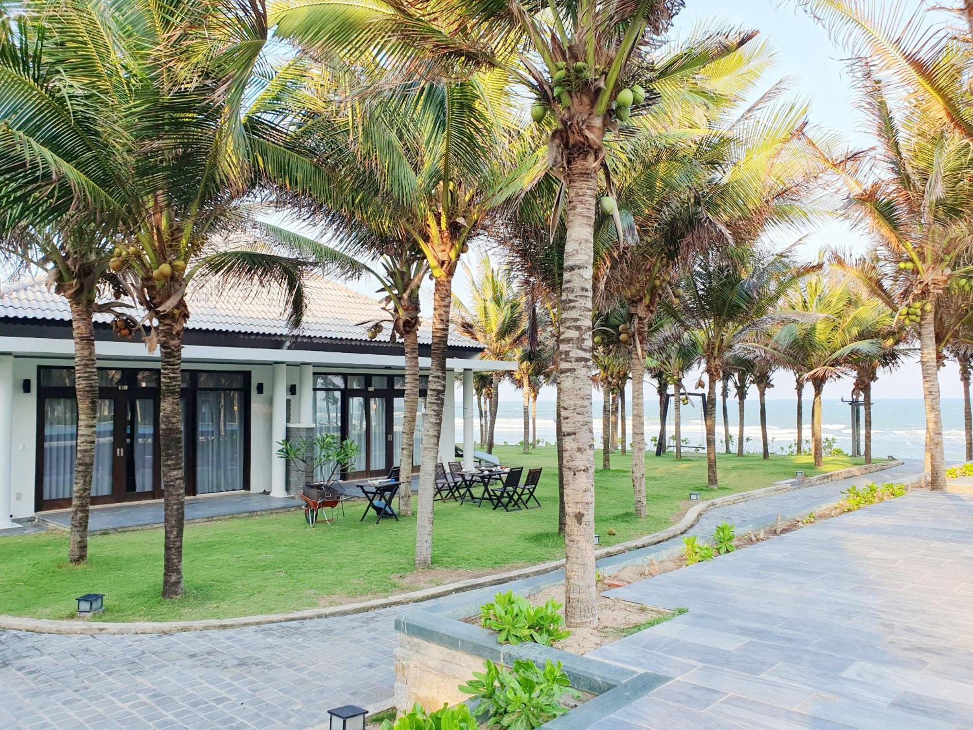 สตาร์ไลท์ วิลลา บีช รีสอร์ต แอนด์ สปา Hotel ฟานเที้ยต ภายนอก รูปภาพ